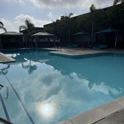 Olas Pool Service