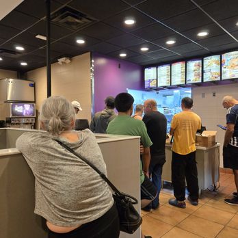 Taco Bell - Crowd all waiting - Fast Food Near Me - Shirley, New York