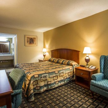 Econo Lodge - Hotels Near Me - Salisbury, North Carolina