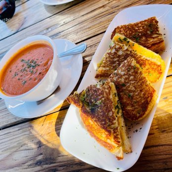 Seabirds Kitchen - Tomato Soup and Old Town Grilled Cheese - Vegan Near Me - Costa Mesa, California