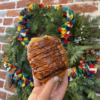 Mix Bakeshop - Chocolate croissant - Coffee & Tea Near Me - Ashland, Oregon Mix Bakeshop - Chocolate croissant - Coffee & Tea Near Me - Ashland, Oregon