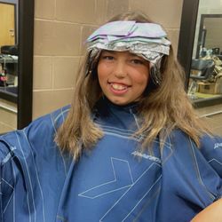 The 9 Salon - Cause every teenager needs a "money piece"