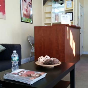 Eyebrow Threading Spa - Waiting area - Threading Services Near Me - Mashpee, Massachusetts Eyebrow Threading Spa - Waiting area - Threading Services Near Me - Mashpee, Massachusetts