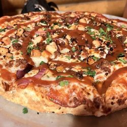 Lynx Creek Pizza - BBQ Chicken Pizza - small