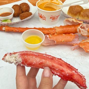 Tracy's King Crab Shack - Golden King Crab Combo ($79) - Seafood Near Me - Juneau, Alaska