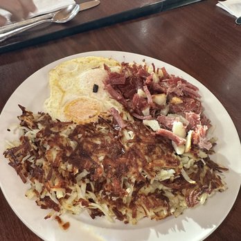 C and T's Restaurant - Corn beef hash - Breakfast & Brunch Near Me - Pollock Pines, California