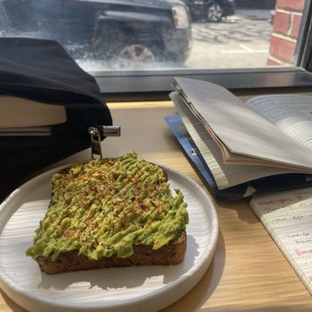 Blue Bottle Coffee - Jackson Square - avocado toast - Coffee & Tea Near Me - San Francisco, California
