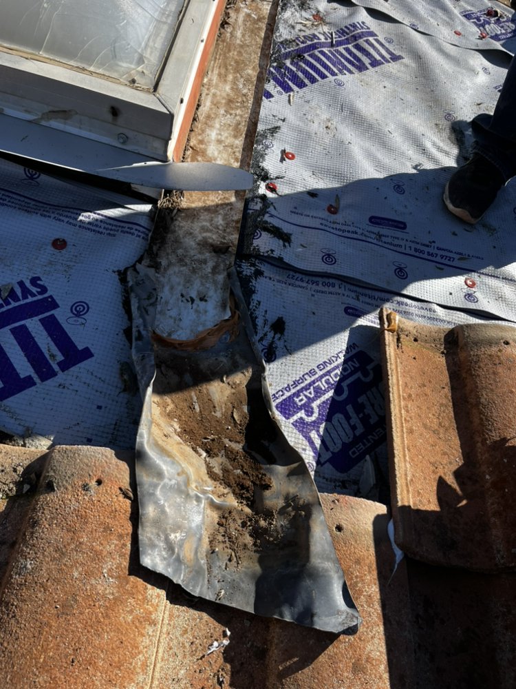 Slide of A&G New Generation Roofing