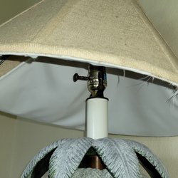 Aloha Beach Vacations - Living room lamps