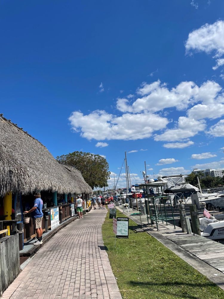 Nauti Parrot Tiki Hut Image