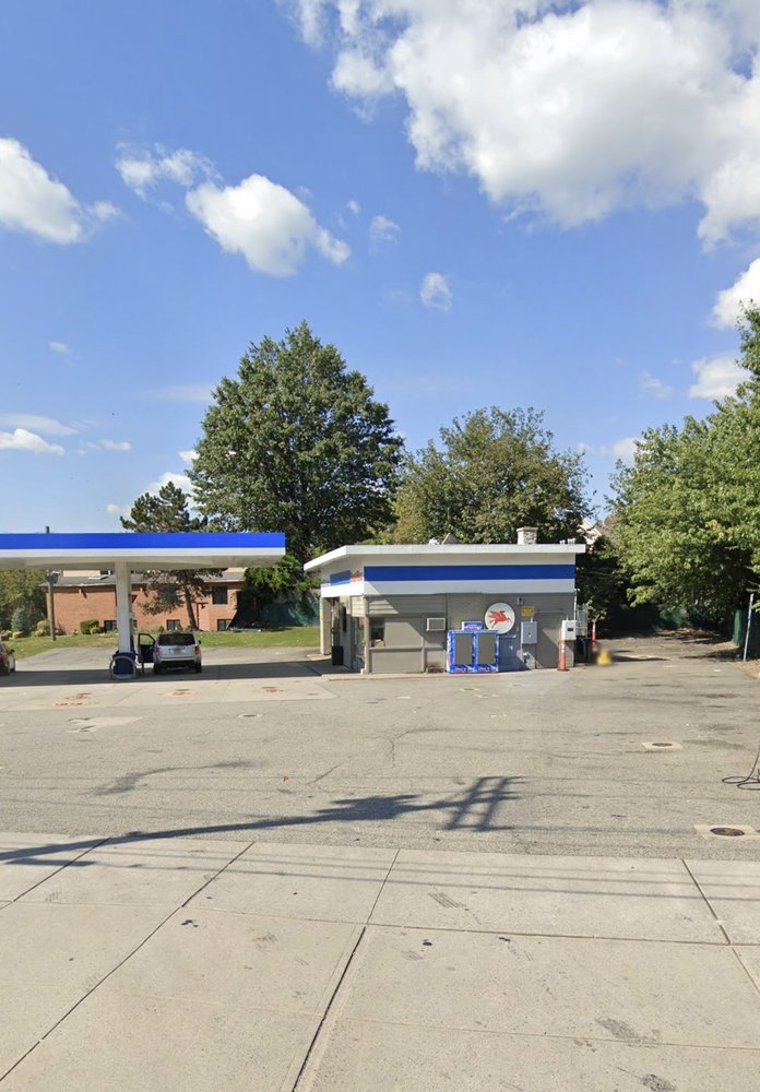 2509 VICTORY GAS Updated June 2024 2509 Victory Blvd, Staten Island, New York Gas Stations