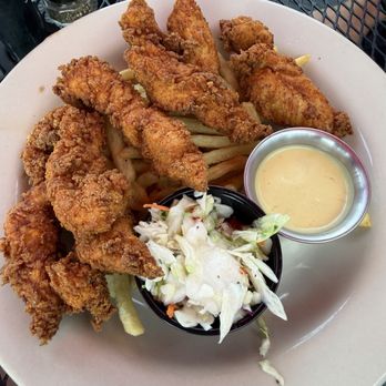 Mary's Bistro Draught House - Crispy Chicken Tenders - New American Near Me - Mackinac Island, Michigan Mary's Bistro Draught House - Crispy Chicken Tenders - New American Near Me - Mackinac Island, Michigan