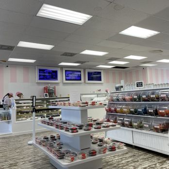 SWEET CONE ALABAMA - Inside - Desserts Near Me - Orange Beach, Alabama SWEET CONE ALABAMA - Inside - Desserts Near Me - Orange Beach, Alabama