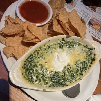 Cheddar's Scratch Kitchen - Santa Fe Spinach Dip - 100/10!!!!! - American Near Me - Humble, Texas