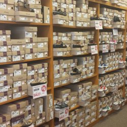 Shoe Station