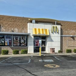 McDonald's - Storefront for McDonald's Ft. Wayne S. Anthony Blvd.