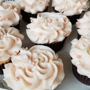 Simply Sweet Cupcakes - Pink champagne cupcakes - Desserts Near Me - Snohomish, Washington