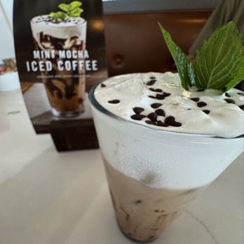 First Watch - Breakfast & Brunch Near Me - Oconomowoc, Wisconsin