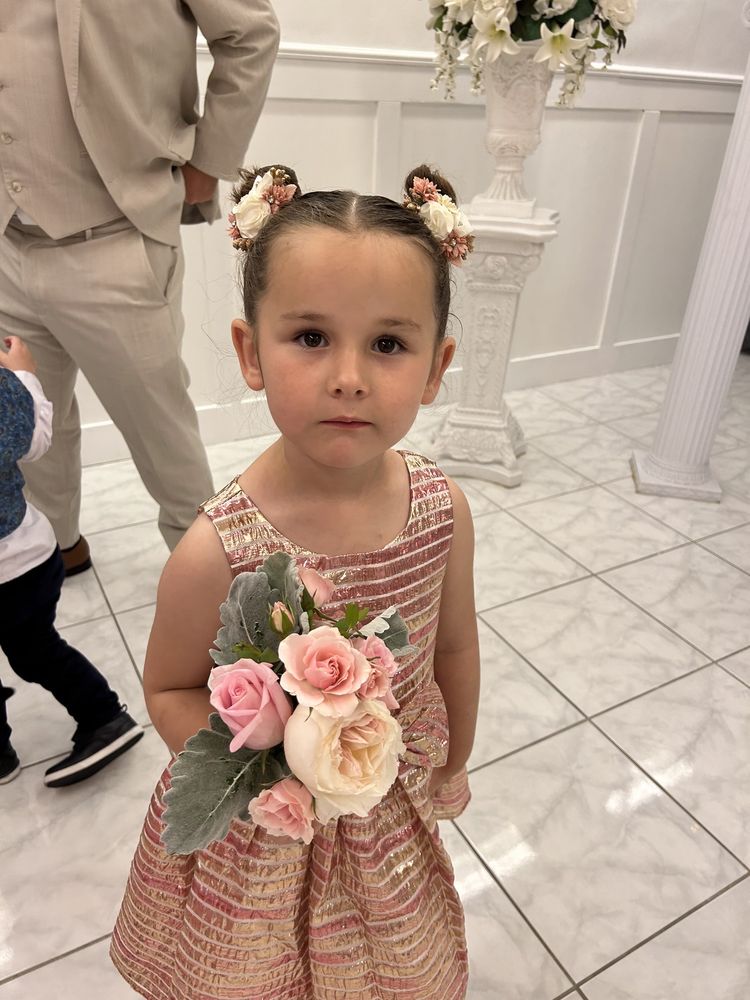 LILIES PALM SPRINGS Updated September 2024 93 Photos & 36 Reviews