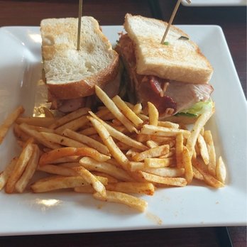 Pig N Pig - Turkey Club Sandwich Kids Cheese Macaroni Wings - Barbeque Near Me - Fullerton, California Pig N Pig - Turkey Club Sandwich Kids Cheese Macaroni Wings - Barbeque Near Me - Fullerton, California