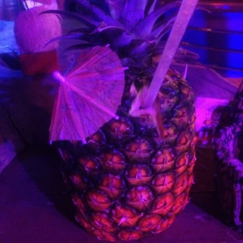 Cuckoo Coconuts Waikiki - Pineapple piña colada - Cocktail Bars Near Me - Honolulu, Hawaii