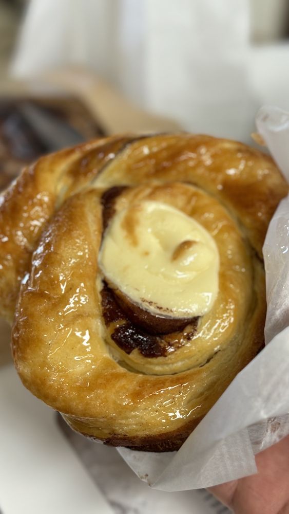 Oh My God Pastries Logo