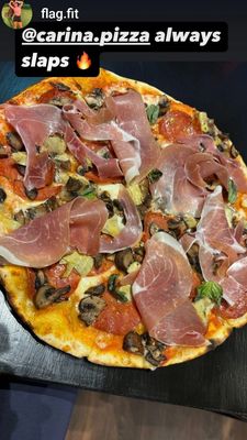 Pizzeria Carina by null
