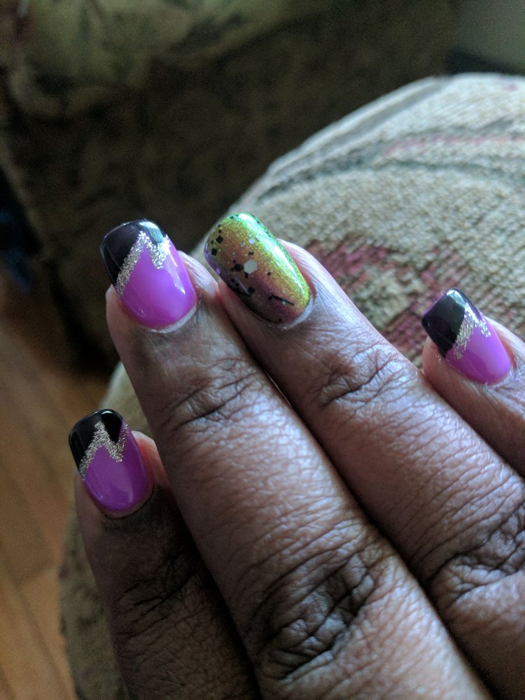 Nail Design Logo