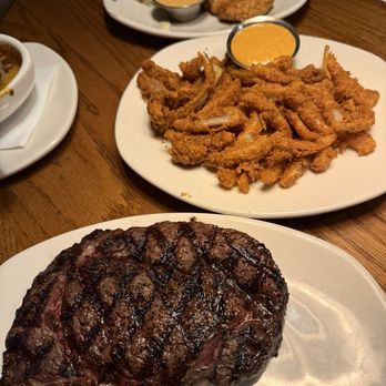 Outback Steakhouse - Steakhouses Near Me - Tempe, Arizona