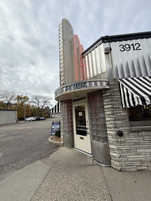 Convention Grill by null