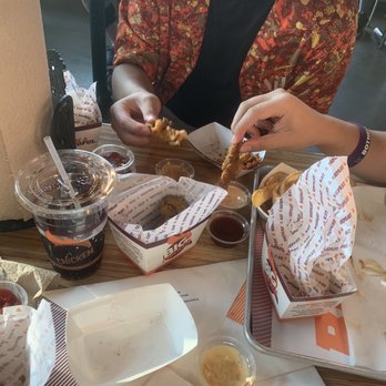 Big Chicken - Bigger Popcorn Chicken 6.5/10 Uncle Jerome 6/10 - Chicken Shop Near Me - Renton, Washington Big Chicken - Bigger Popcorn Chicken 6.5/10 Uncle Jerome 6/10 - Chicken Shop Near Me - Renton, Washington