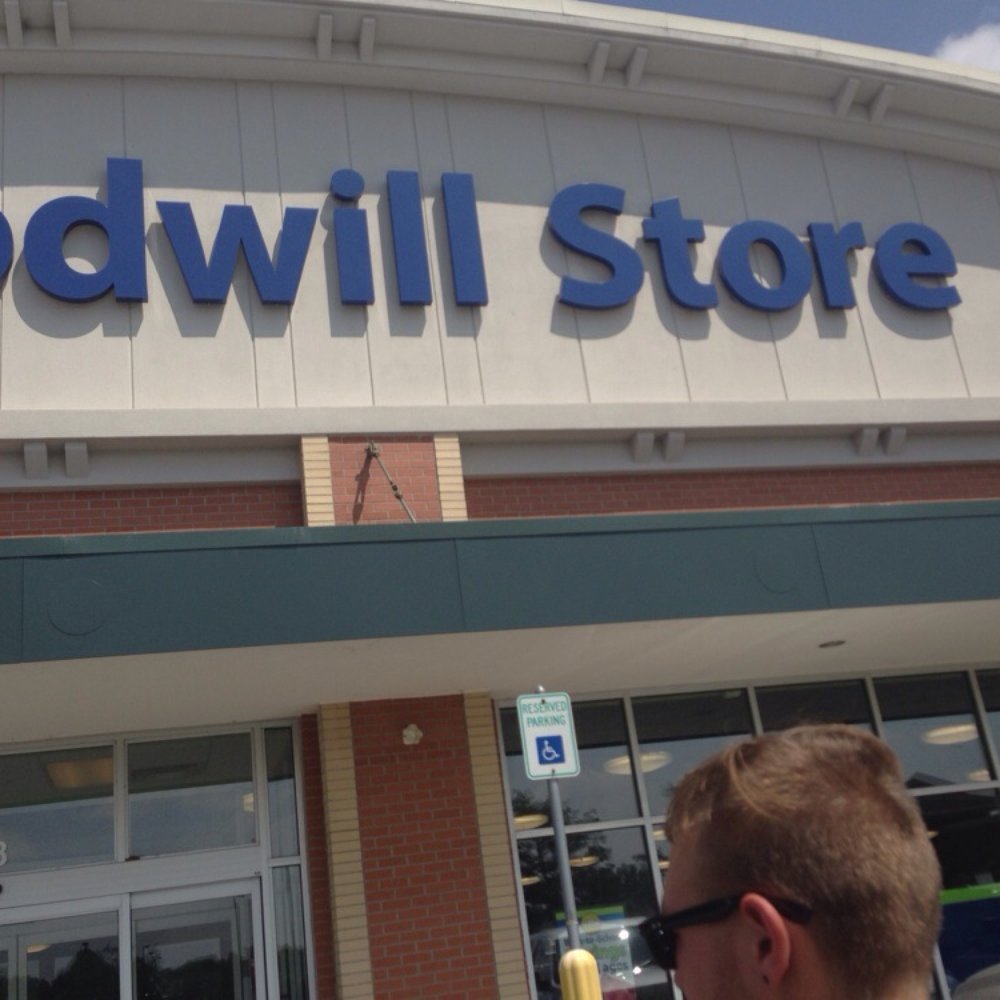 Goodwill Store - Thrift Stores Near Me - Fishers, Indiana Goodwill Store - Thrift Stores Near Me - Fishers, Indiana