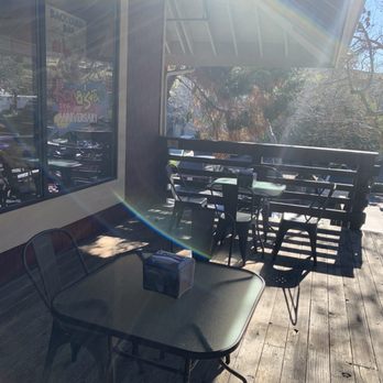 Kona's Deli - Porch dining area - Delis Near Me - San Luis Obispo, California
