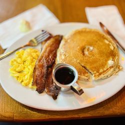 Big Red's Bar and Grill - Breakfast special number 4