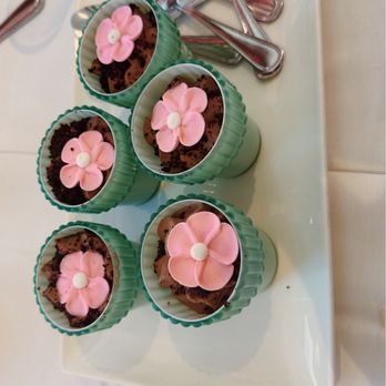 American Girl - Dirt cups - Cafes Near Me - Chicago, Illinois American Girl - Dirt cups - Cafes Near Me - Chicago, Illinois