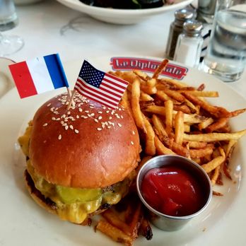 Le Diplomate - The all American burgers and fries! - Brasseries Near Me - Washington, DC, District of Columbia Le Diplomate - The all American burgers and fries! - Brasseries Near Me - Washington, DC, District of Columbia