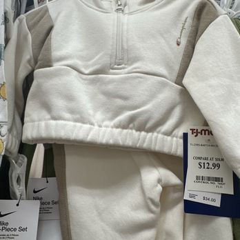 TJ Maxx - Department Stores Near Me - Seekonk, Massachusetts