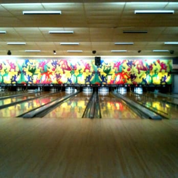 Royal Z Lanes - Bowling Near Me - Columbia, South Carolina Royal Z Lanes - Bowling Near Me - Columbia, South Carolina