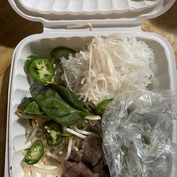 Hiccups Veo Cafe - Pho Filet Mignon - Asian Fusion Near Me - Carson, California