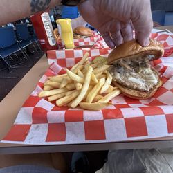 Uncle Mony's Restaurant