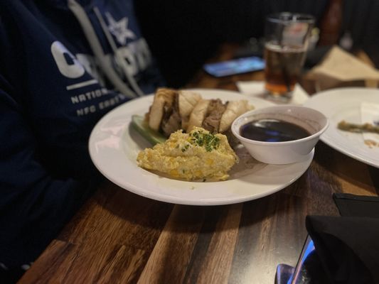 Marlow's Tavern by null