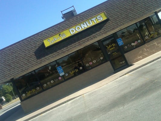 Jack N Jill Donut Shop by null