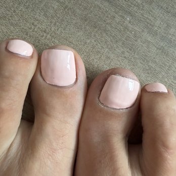Bella Nail Lounge - Final result of my pedicure -- uneven nail length and messy gel application around the cuticles. - Nail Technicians Near Me - Irvine, California