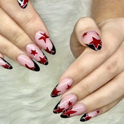 Black almond nails and stars