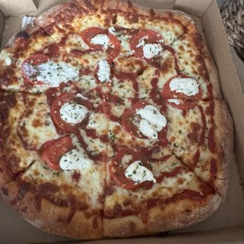 IV Pizza Pub - Virgin Creek 14" - Pizza Near Me - Goleta, California