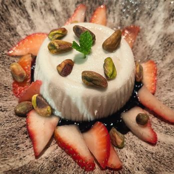 Wildseed - Vanilla coconut panna cotta - Vegan Near Me - San Francisco, California Wildseed - Vanilla coconut panna cotta - Vegan Near Me - San Francisco, California
