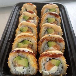 Sushi Tani - Crunchy roll beautifully presented and bursting with flavor.