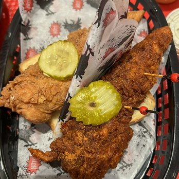 Howlin’ Ray’s - Country & X-Hot Tenders - Southern Near Me - Las Vegas, Nevada