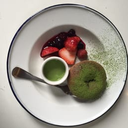 Green tea fondant. My latest obsession at this cafe.