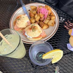 Eggs Benedict Eggs Benedict